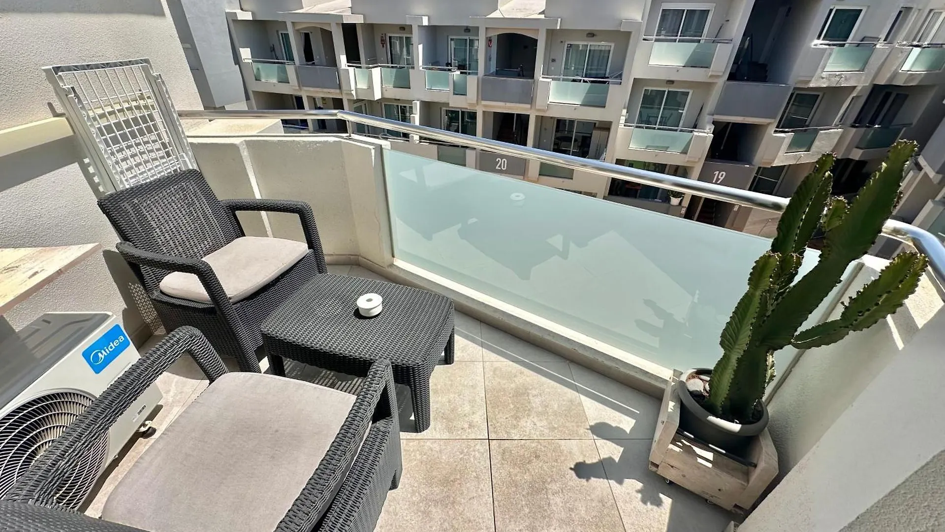 Surfer'S View Pool Ac Wifi Deskterrace And Parking Apartman Corralejo